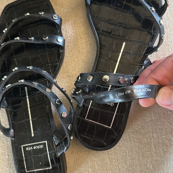 Dolce Vita Women’s Strappy Studded Slip On Sandals Flats Black Size 6W Wide - Picture 7 of 8